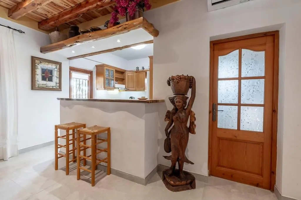 Dom wakacyjny Casa Con Piscina, Jardin Y Juegos Exteriores Montecristo Hiszpania